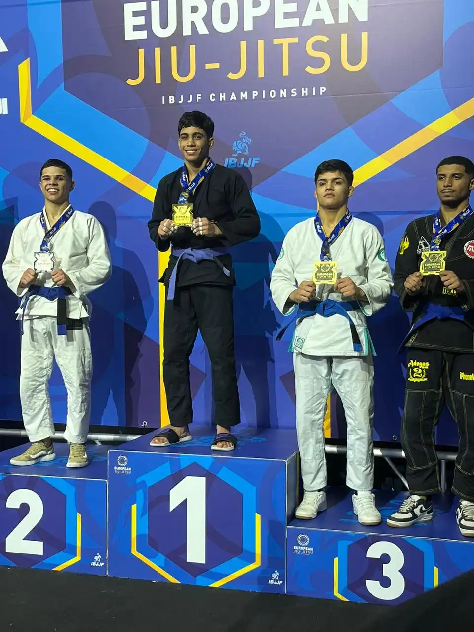 Joseenses ganham ouro, prata e bronze em Campeonato Europeu de Jiu-jítsu realizado em Paris