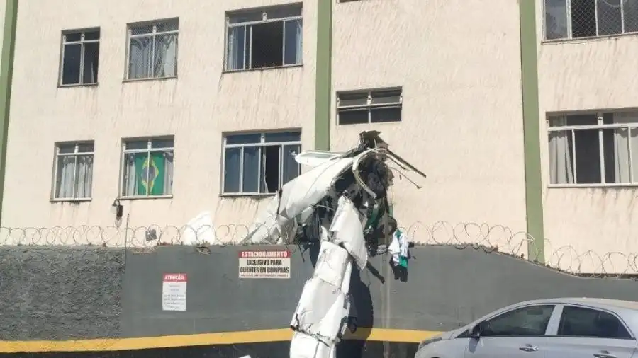 Avião que caiu em BH era modelo da Embraer fabricado em 1979