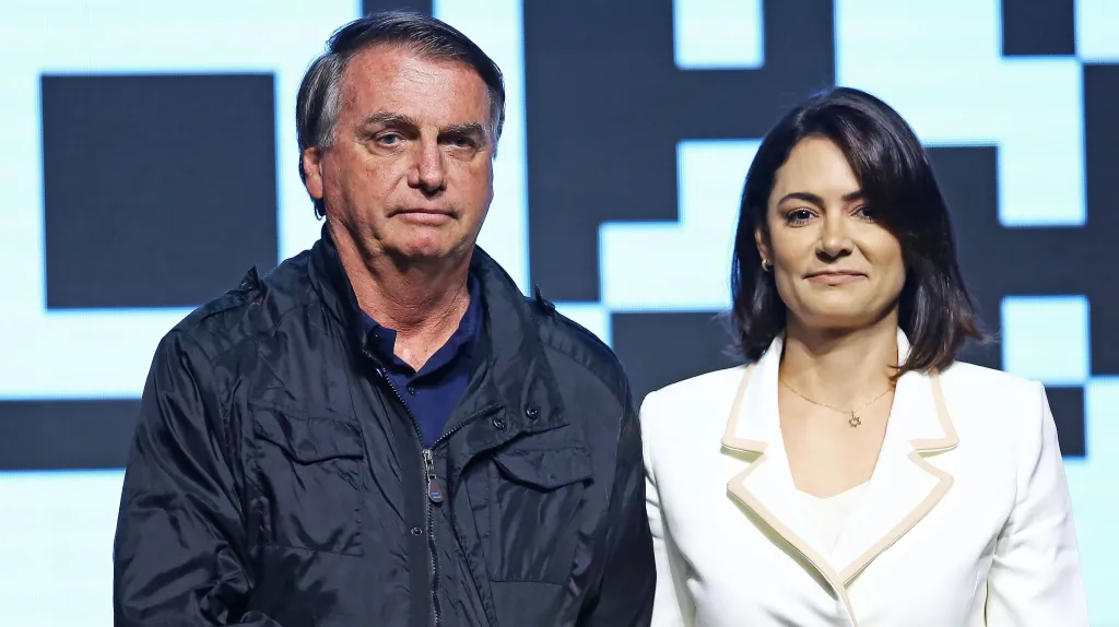 Michelle Bolsonaro pede “bom senso” de Moraes após queda de Jair Bolsonaro e critica demora em atendimento
