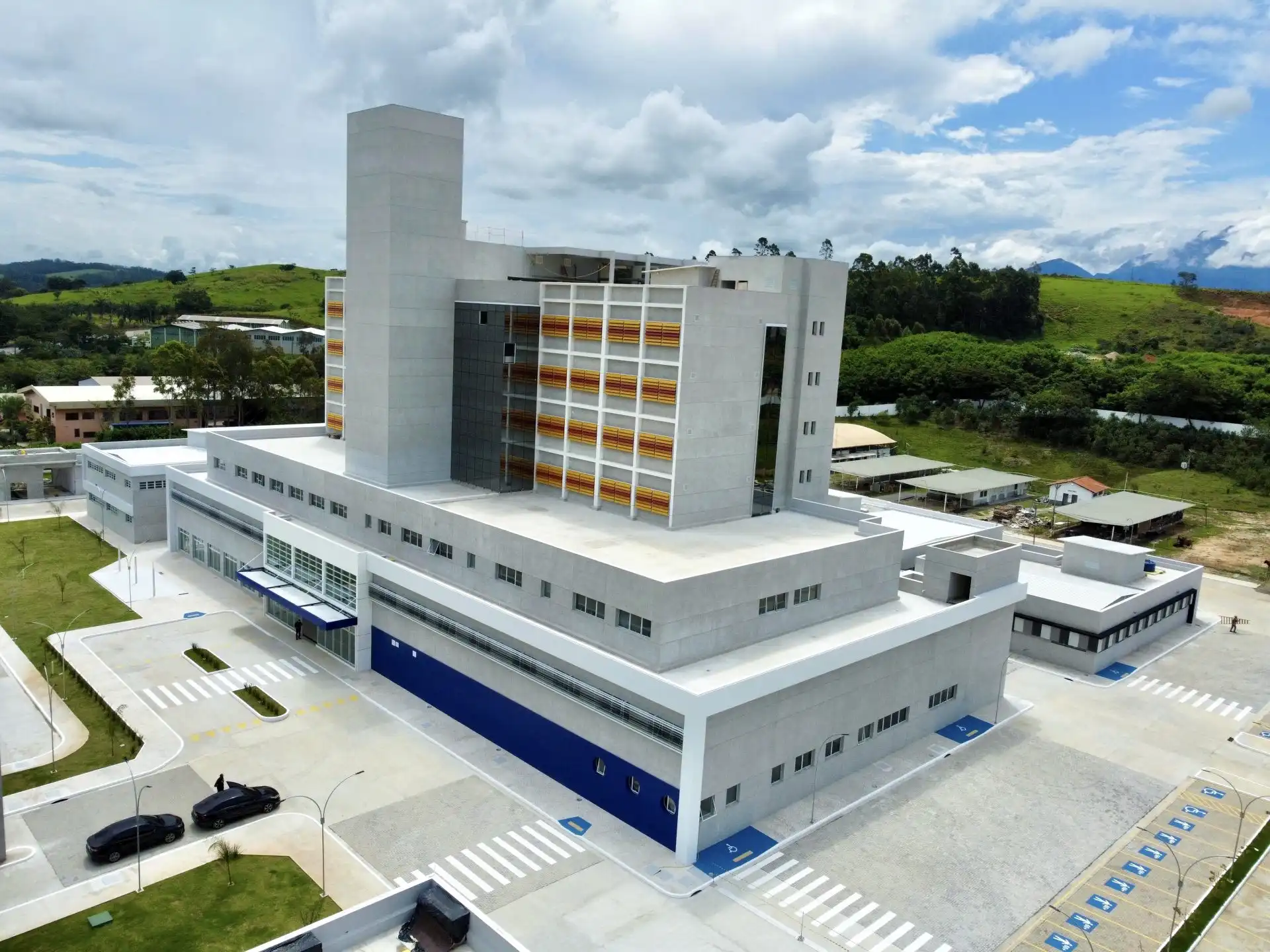 Hospital Regional de Cruzeiro inicia segunda fase com novos leitos de UTI e serviço de saúde mental