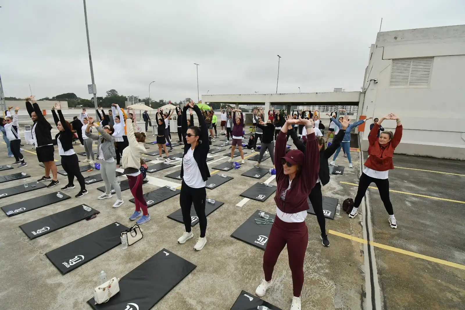 Treinão no CenterVale reúne participantes em manhã dedicada ao esporte, saúde e bem-estar