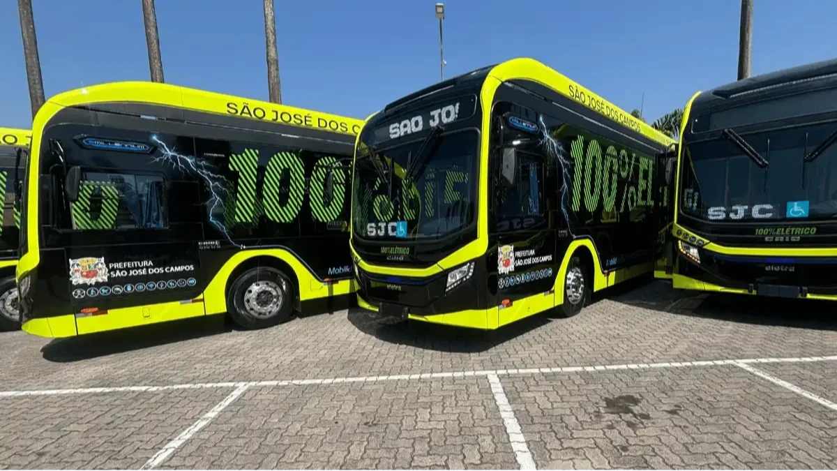São José inaugura estação para ônibus elétricos; cidade tem 20 dos 400 veículos previstos