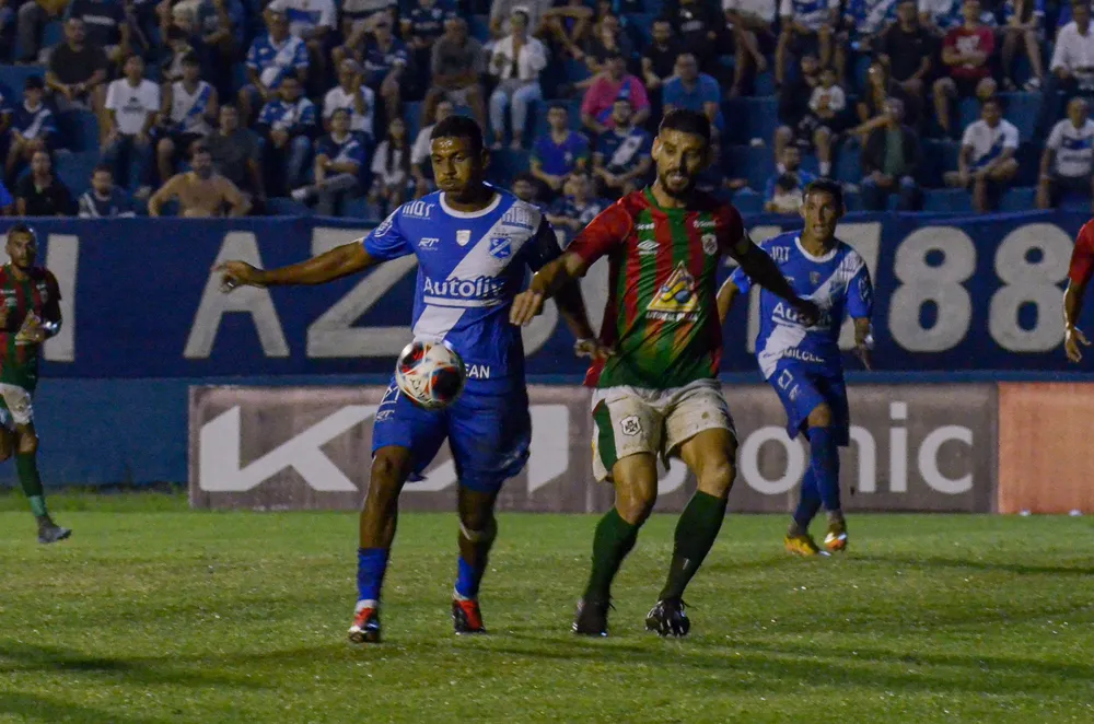 Roberto Cavalo celebra sequência positiva do Taubaté: "Já era hora de ganhar duas seguidas"