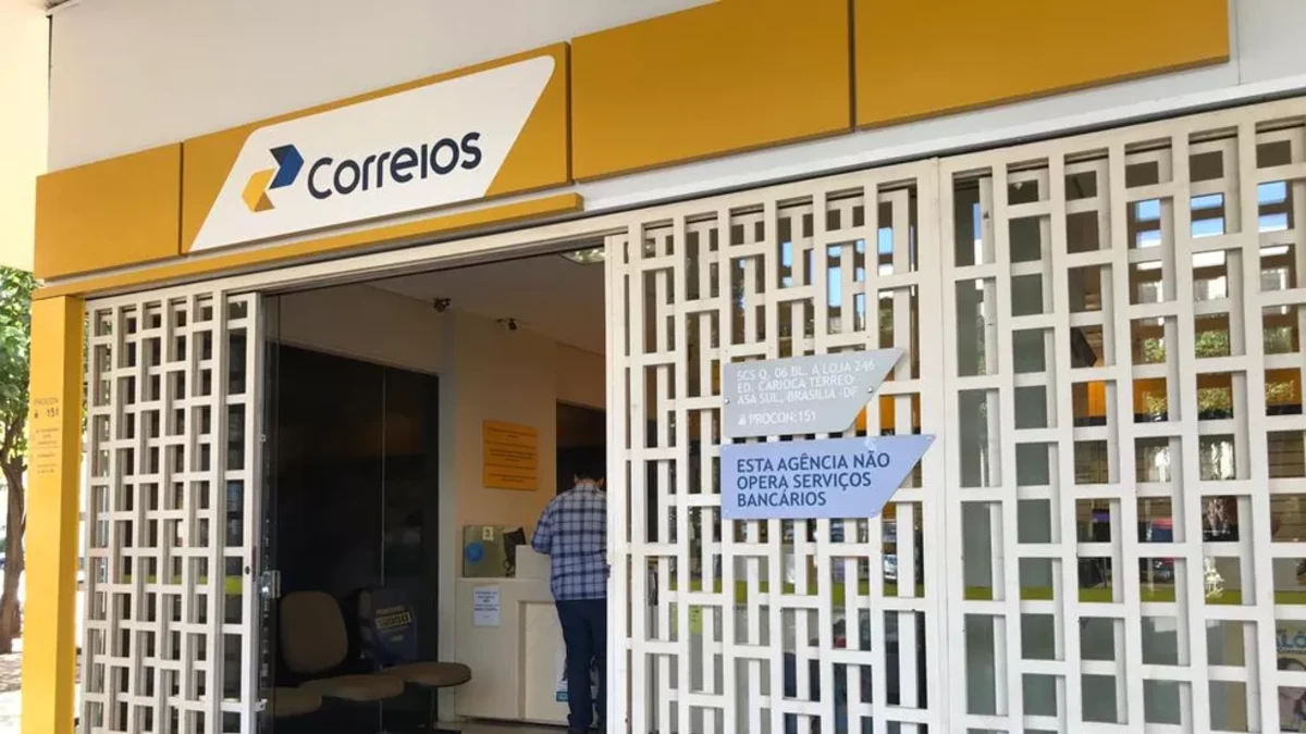 Correios entram em greve por tempo indeterminado no Brasil