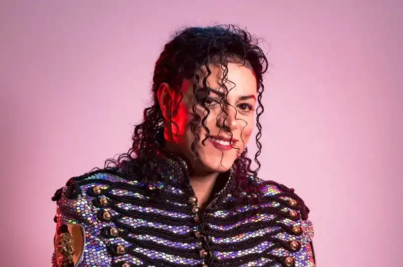 Intérprete de Michael Jackson, Rodrigo Teaser, faz apresentação gratuita em São José dos Campos