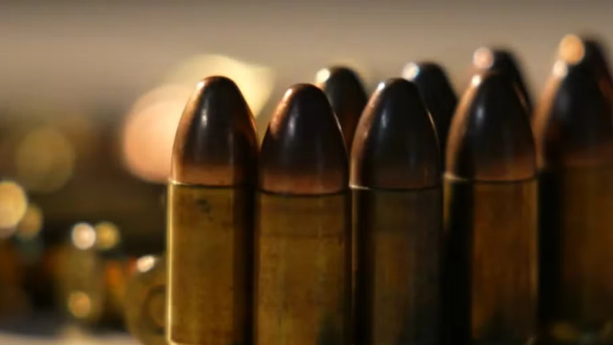 Munições compradas pelo Exército são encontradas com o Comando Vermelho, aponta estudo