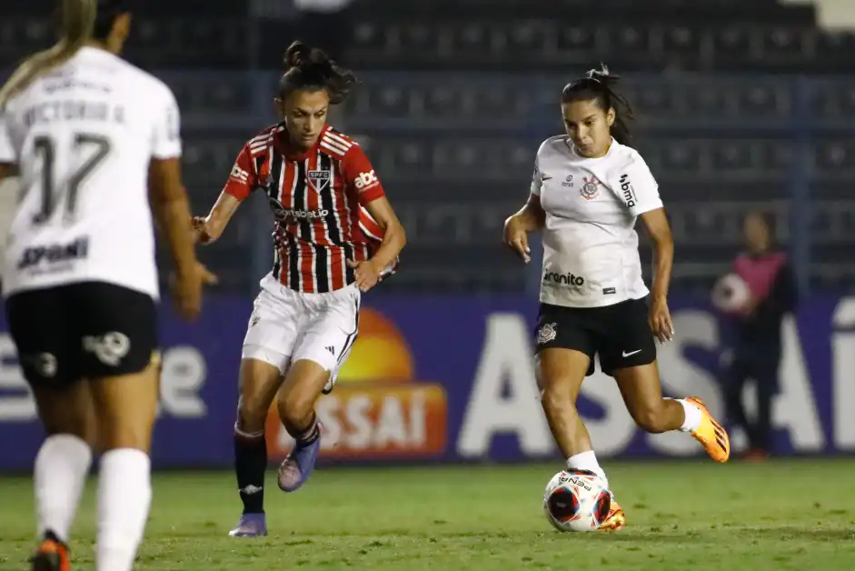 Centauro transmite clássico entre São Paulo e Corinthians pelo Paulistão Feminino