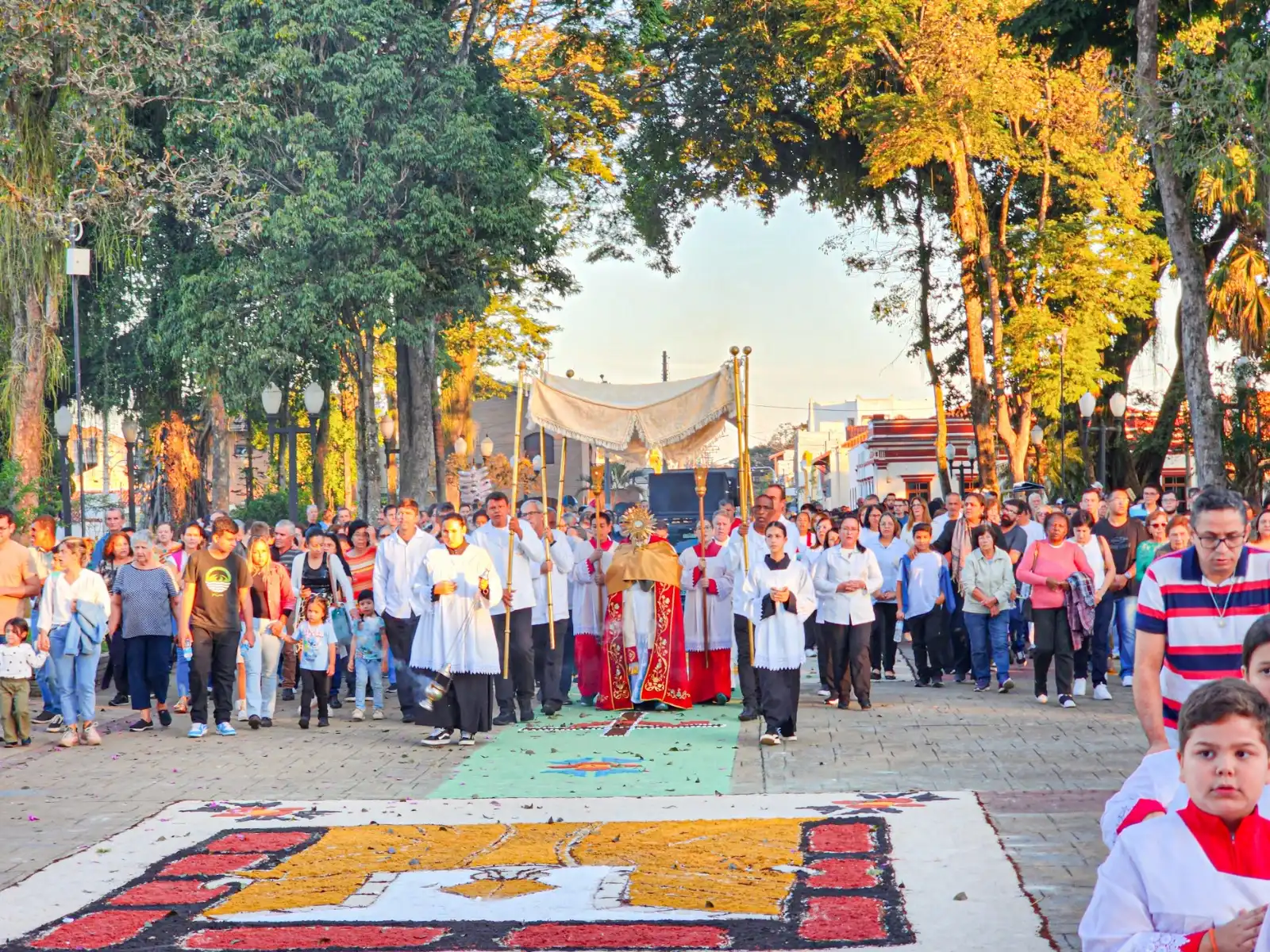 Corpus Christi deve movimentar R$ 6,4 bilhões e atrair 3,35 milhões de turistas em São Paulo
