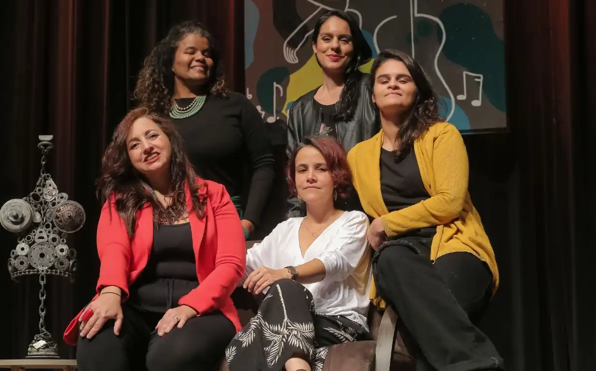 Especial Samba: Banda Cena de Mulher apresenta sucessos de Alcione e Beth Carvalho