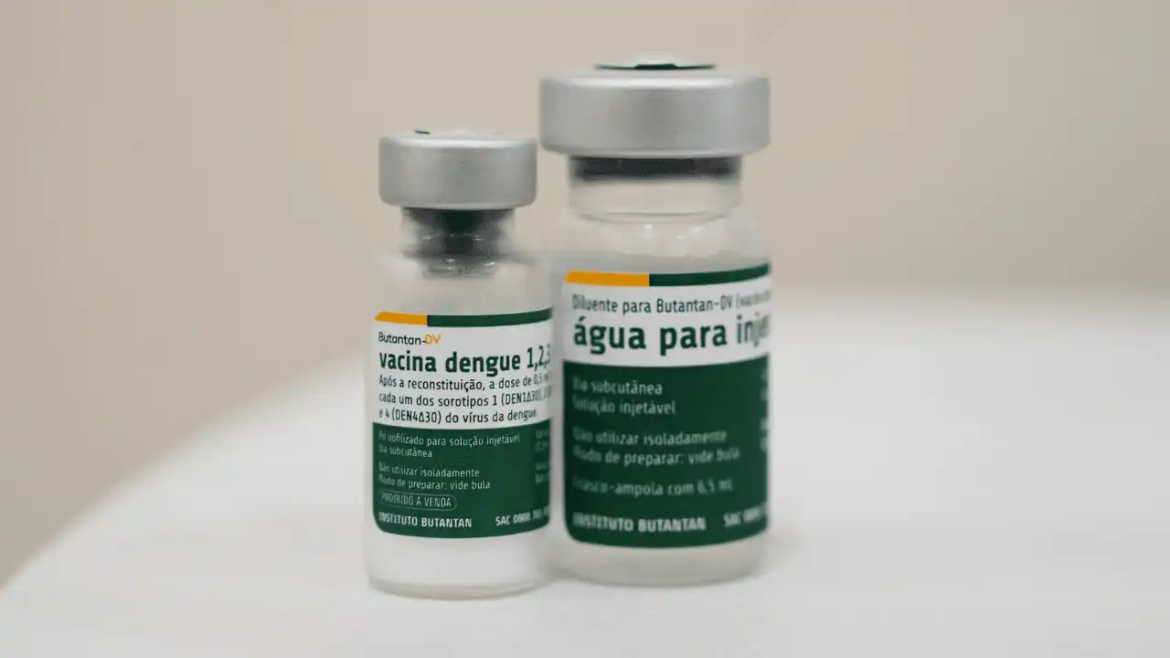 Vacina do Butantan contra a dengue é suspensa temporariamente