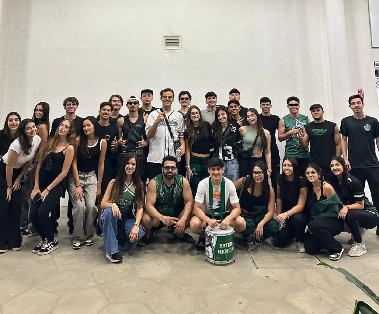 Estudantes de Medicina da Unitau Caraguatatuba conquistam 2º lugar geral no Jimesp em estreia histórica