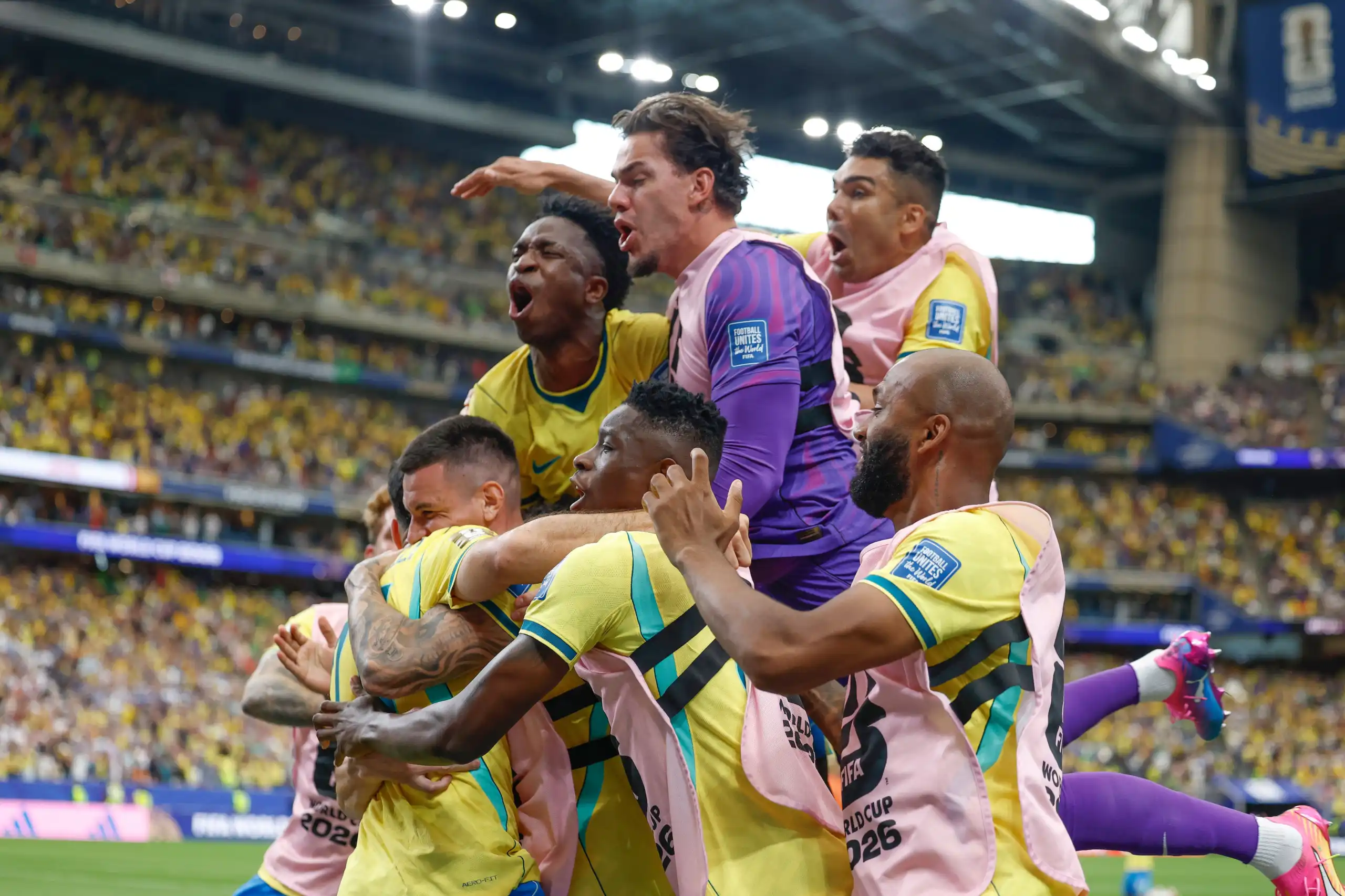 Jacareí monta telão gigante para torcida assistir ao Brasil nas oitavas de final da Copa