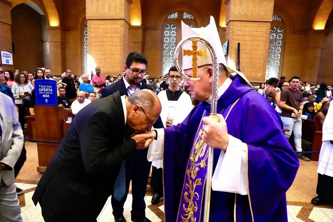 Vice-presidente Geraldo Alckmin participa de missa em Aparecida na abertura da Campanha da Fraternidade 2026