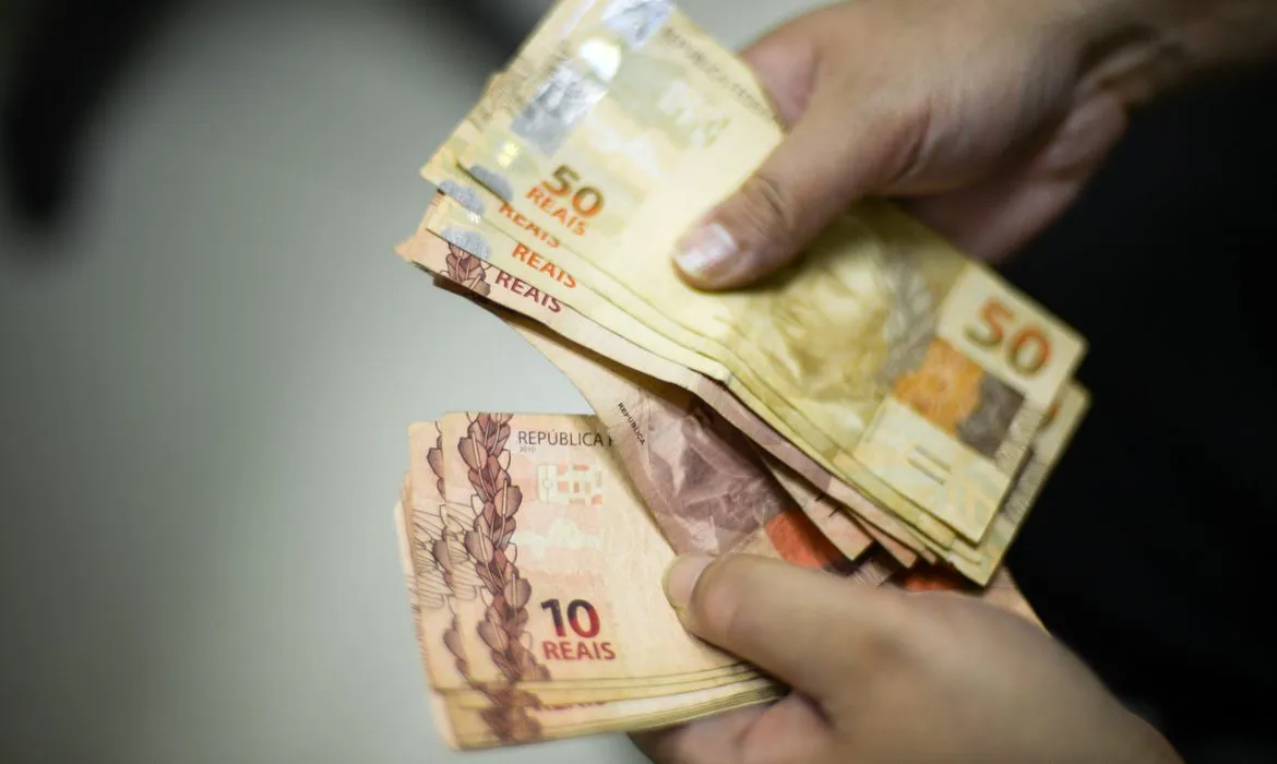Salário mínimo paulista de R$ 1.550 é aprovado na Assembleia Legislativa