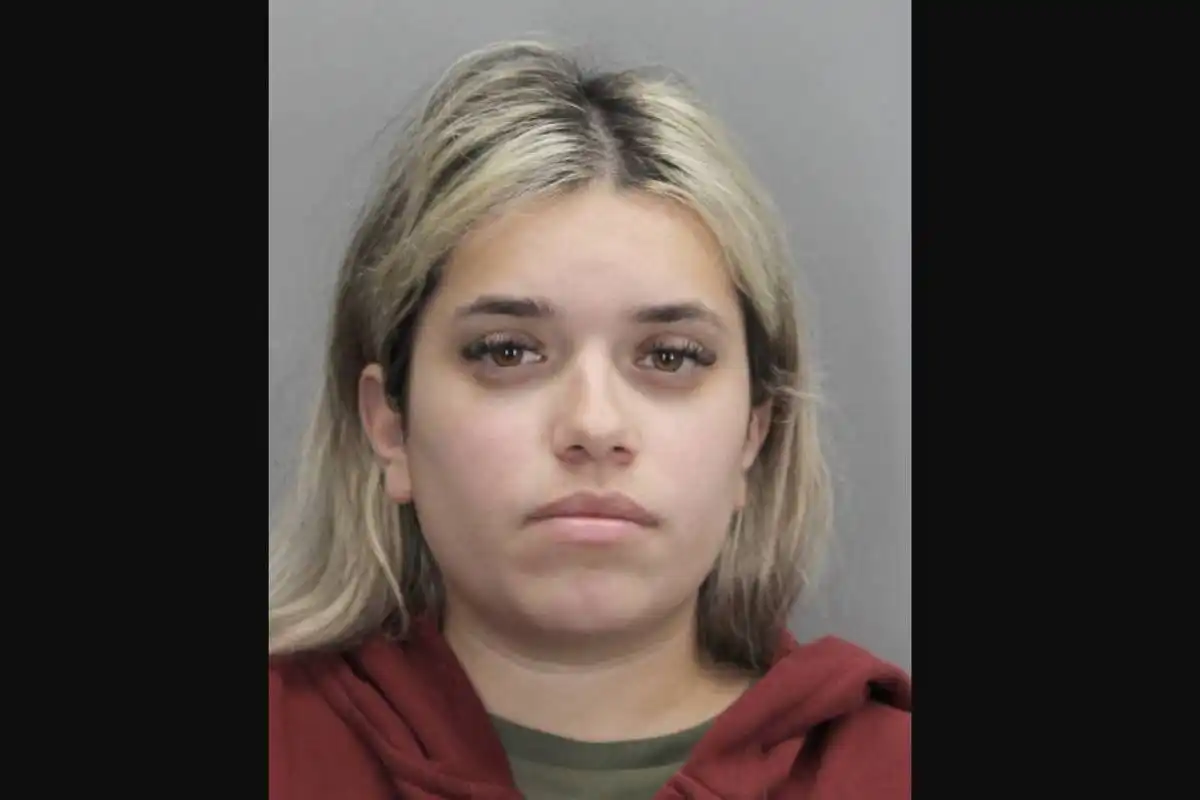 Babá de Jacareí, acusada por duplo homicídio, está sendo julgada nos EUA nesta semana