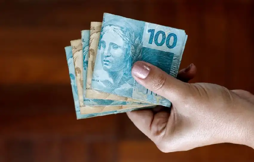Metade dos brasileiros acham que economia piorou, aponta pesquisa