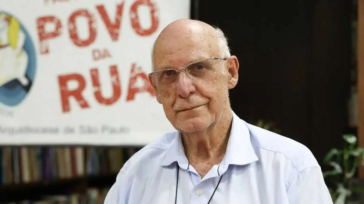 Padre Júlio Lancellotti é alvo de denúncia por suposto uso de verba de paróquia em processo judicial