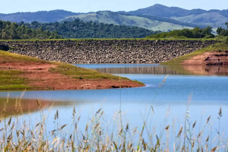 Governo de SP ativa plano de estiagem para cidades do Vale e Litoral