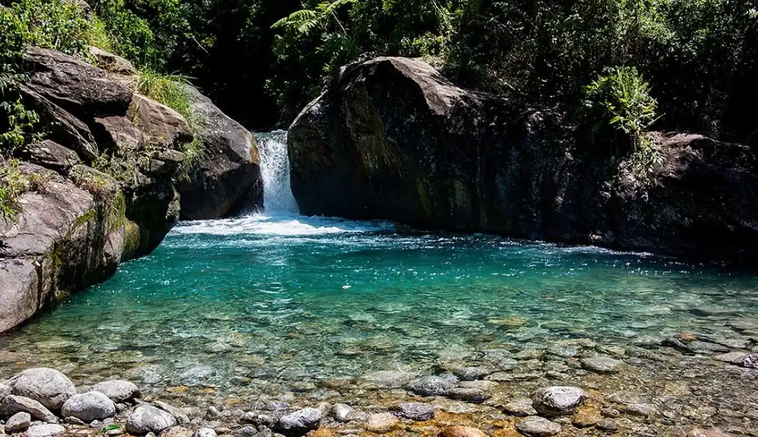 Lavrinhas é atração na rota do ecoturismo por piscinas naturais