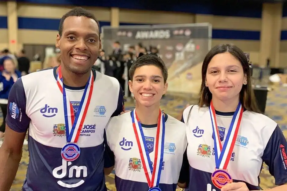 Equipe de taekwondo de São José sobe ao pódio em competição internacional